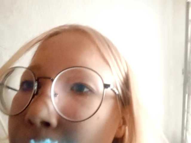 DanelleLaday BongaCams Model