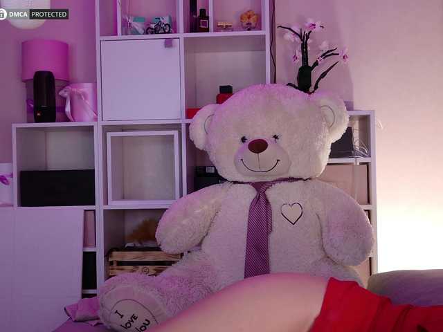 Karamelsw BongaCams Model