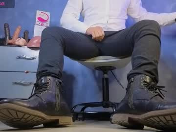 tom_brown12 Chaturbate Model