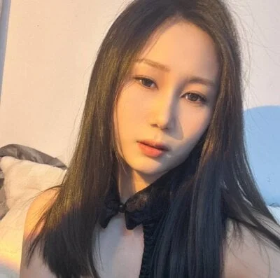 BoxedGyre- Stripchat Model