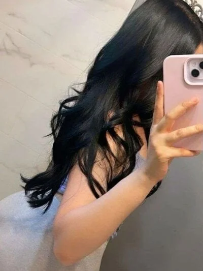 Queen-Walae Stripchat Model