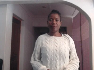 SlenderMatureMilf Stripchat Model