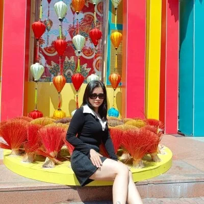 lyna_bl Stripchat Model